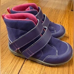 See Kai Run Skye Adapt Waterproof Shoes